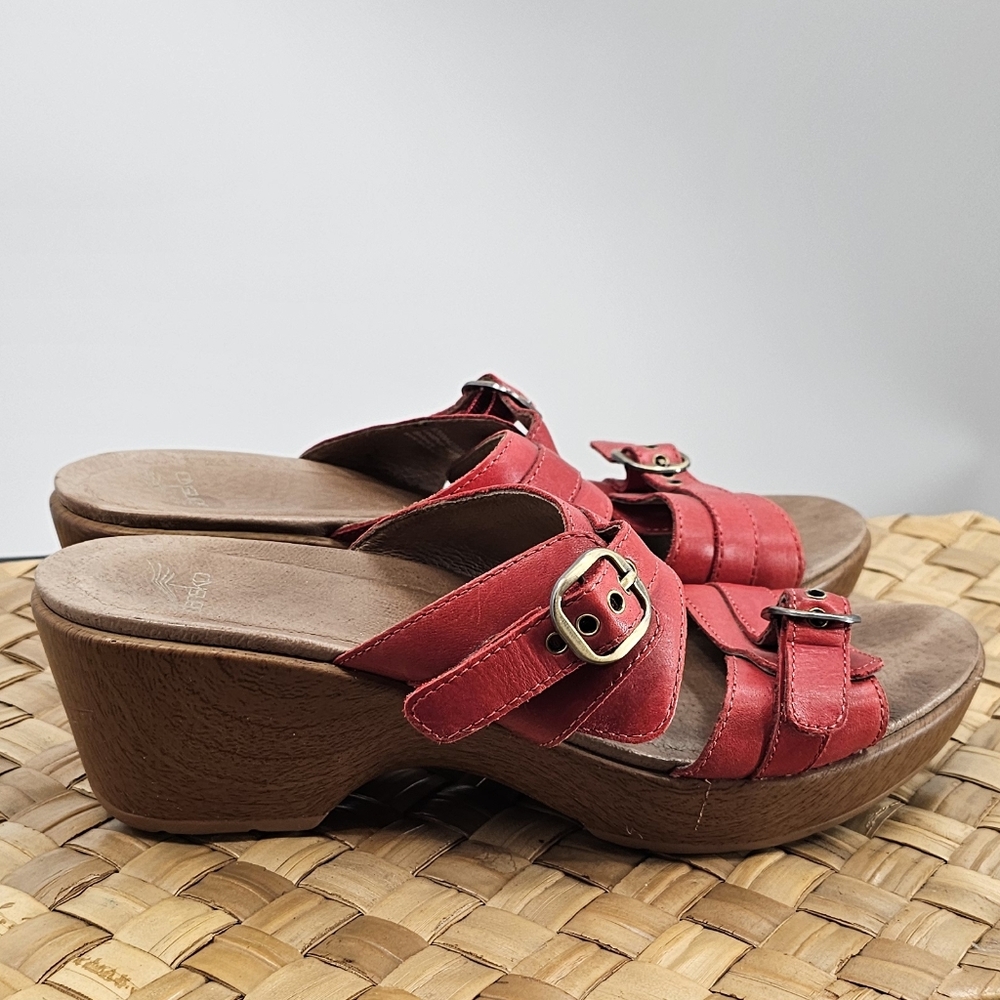 Dansko Red Sandals Size 40